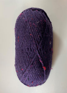  Hayfield Chunky Tweed with Wool Yarn